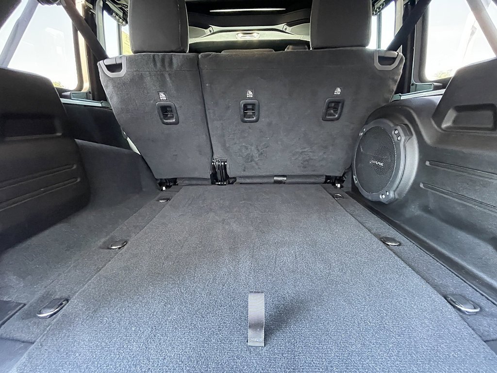 2022 Jeep Wrangler Unlimited Sahara - Photo 20