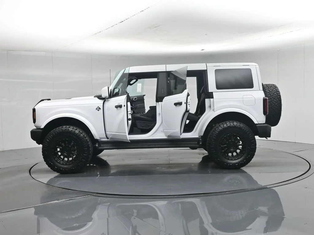 New 2026 Oxford White Ford Outer Banks image 4