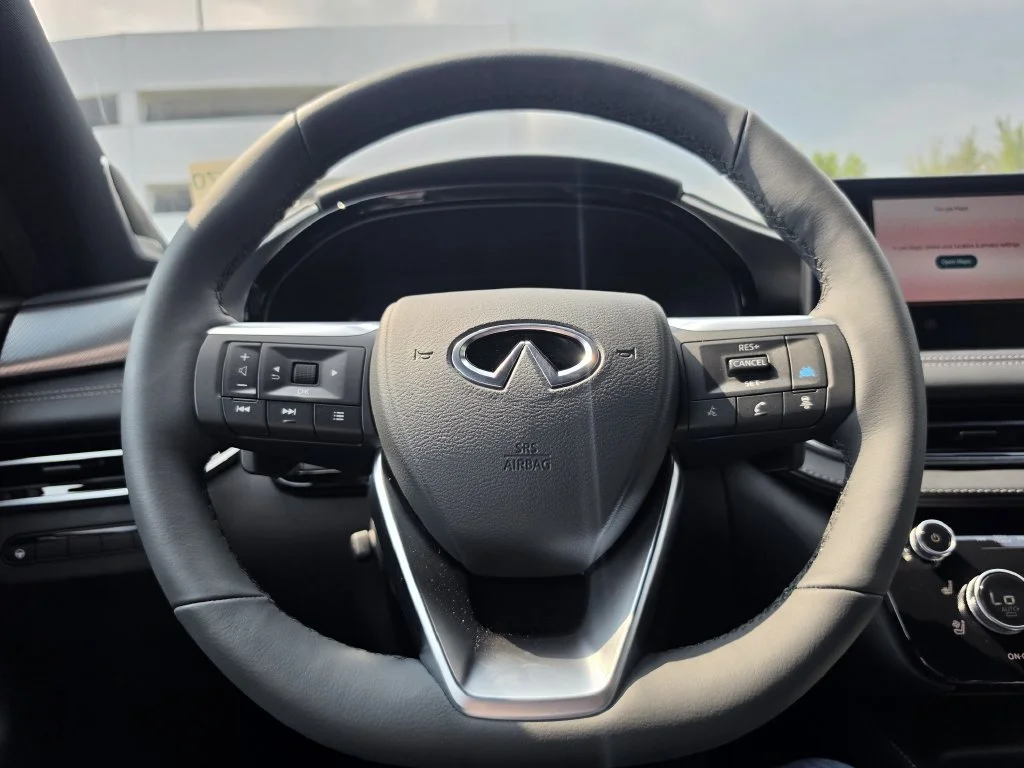 New 2027 White INFINITI SPORT image 21