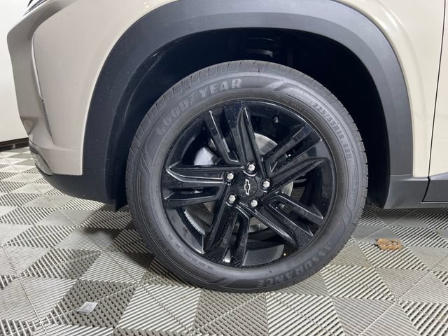New 2026 White Sands Chevrolet ACTIV image 23
