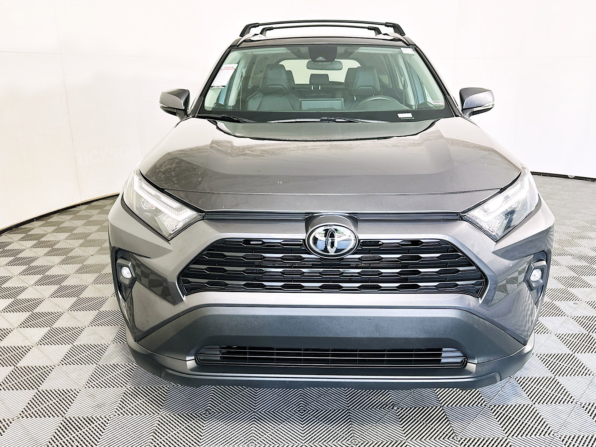 Used 2024 Magnetic Gray Metallic Toyota XLE Premium image 8