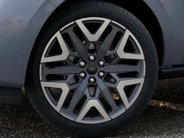 New 2027 Gray Metallic Ford Platinum image 19