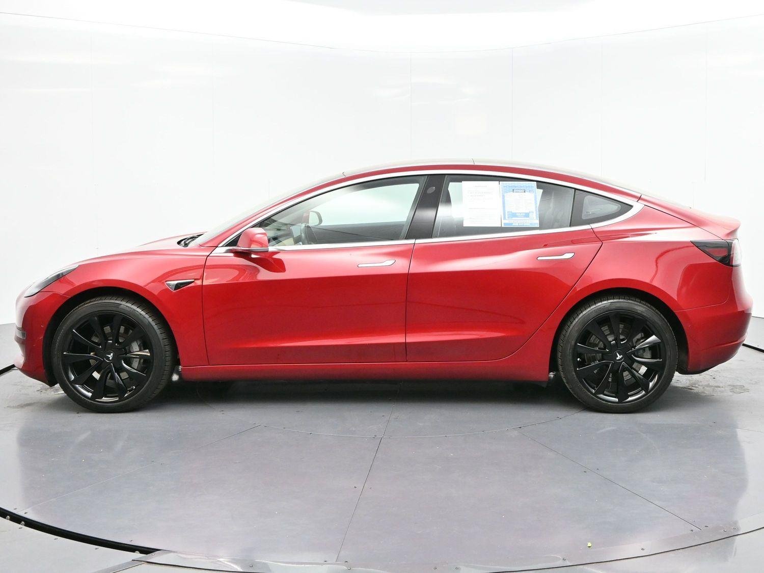 Used 2018 Red Multi-Coat Tesla Long Range Battery image 4