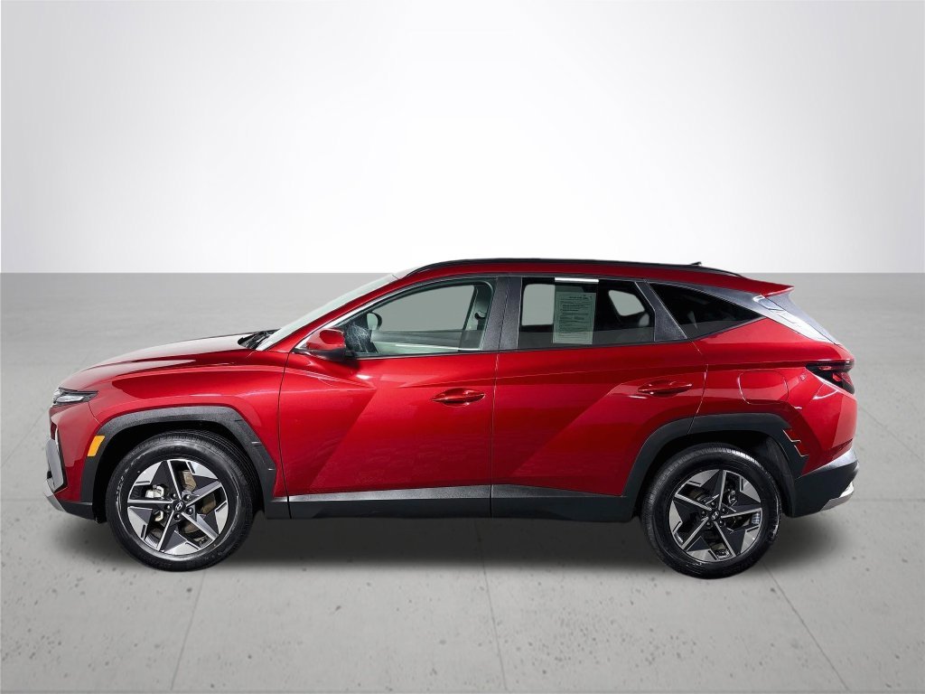 Used 2025 Red Hyundai SEL image 9