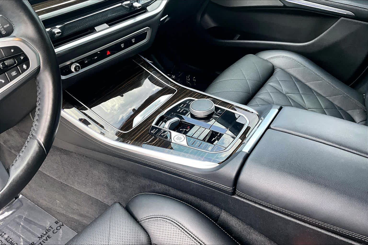 Used 2024 Brooklyn Grey Metallic BMW xDrive40i image 23
