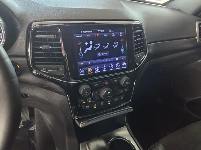 Certified Used 2020 Gray Jeep Altitude image 22
