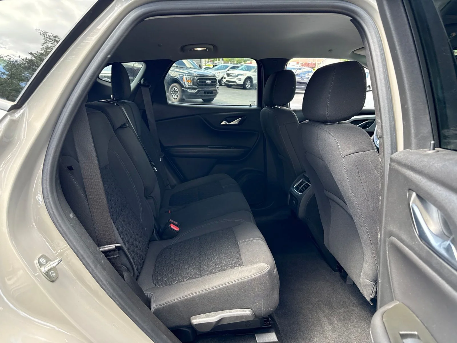 Used 2021 Gray Chevrolet LT image 9