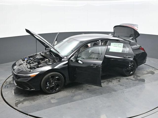 New 2026 Black Hyundai SEL Sport image 28