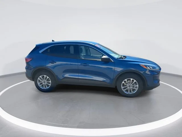 Used 2022 Blue Ford SE image 8