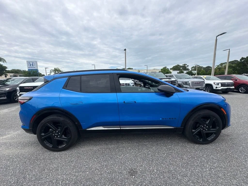 Used 2025 Riptide Blue Metallic Chevrolet RS image 5