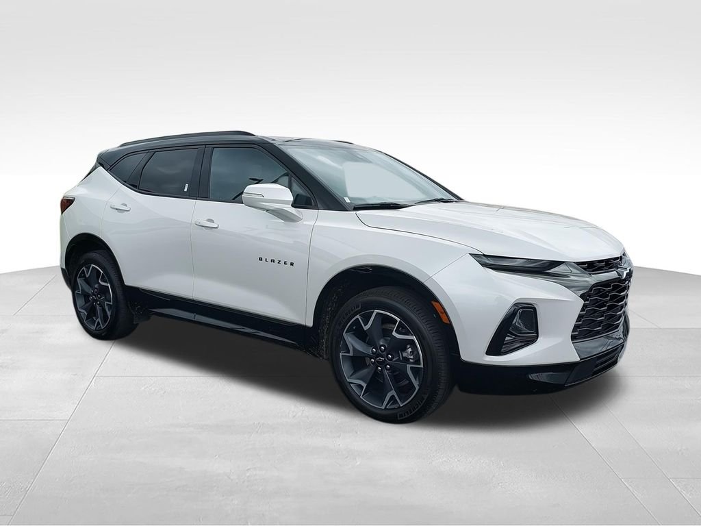 Used 2022 Beige Chevrolet RS image 2
