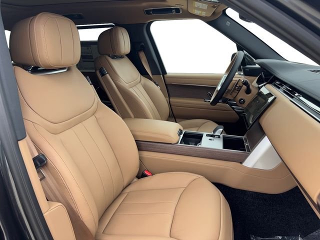 New 2026 Carpathian Grey Land Rover SE image 16
