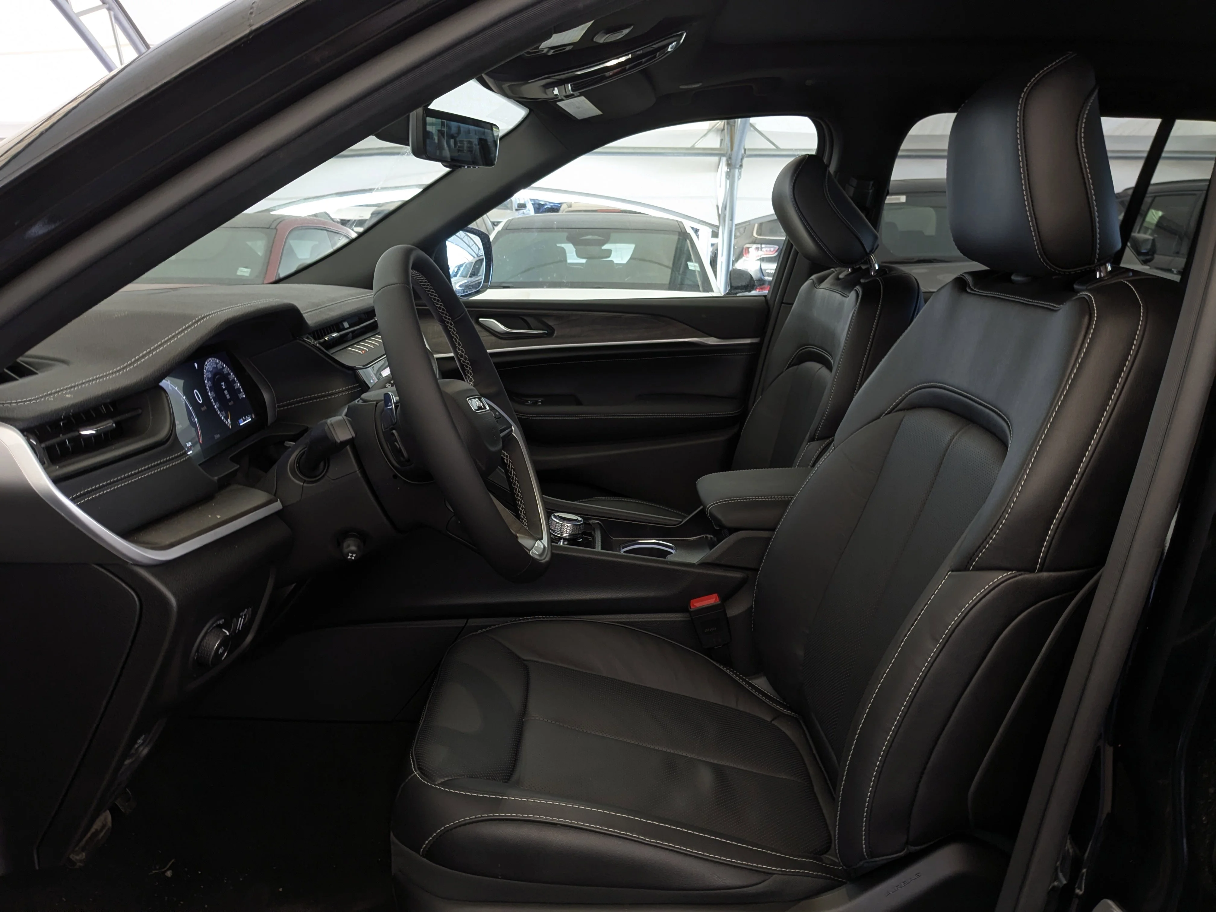 New 2026 Black Jeep Limited Reserve - - Nappa Leather - Ventilated Seats - Trailer Tow Pack - Remote Start & More! image 14
