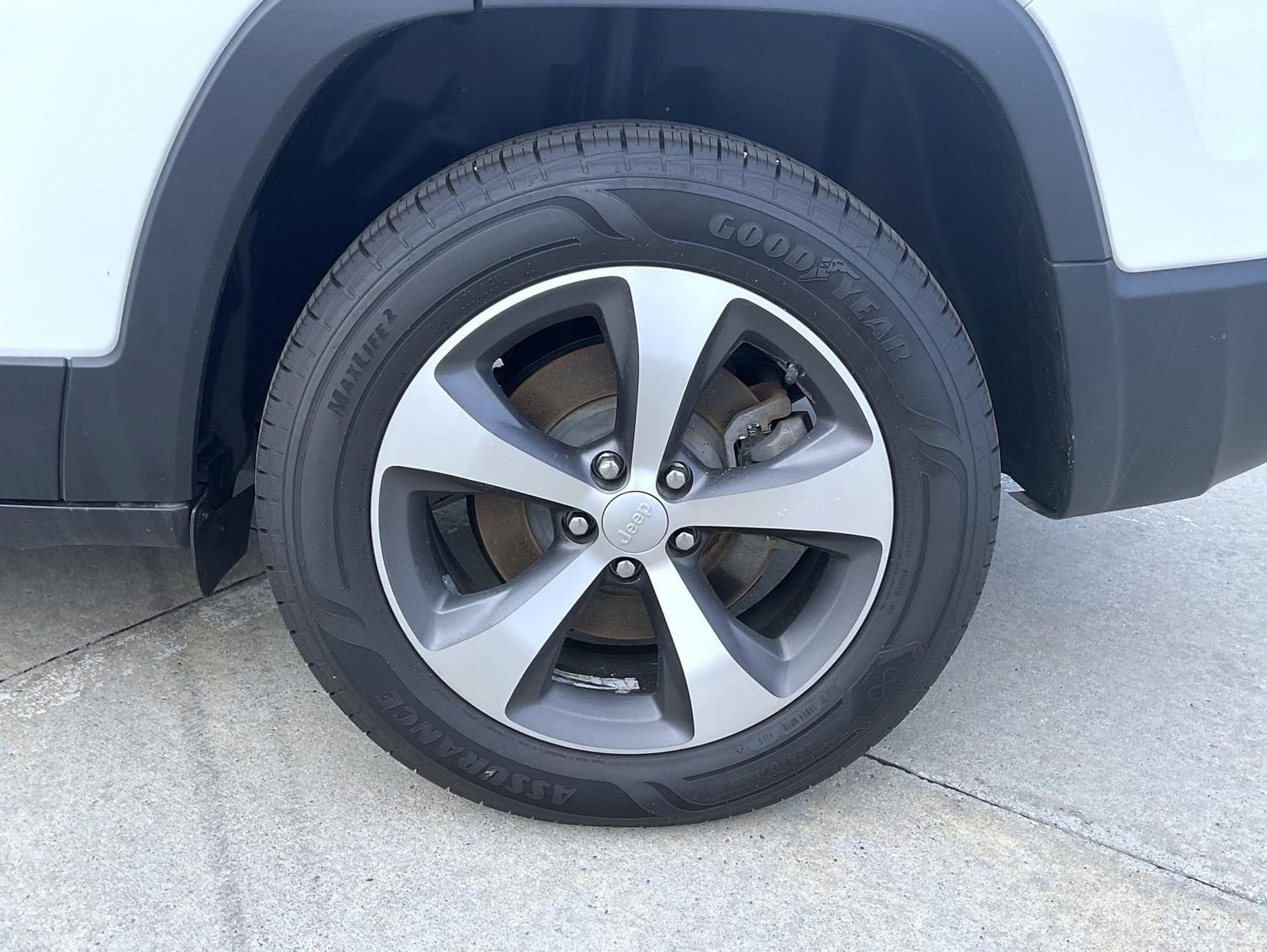 Used 2020 White Jeep Limited image 22