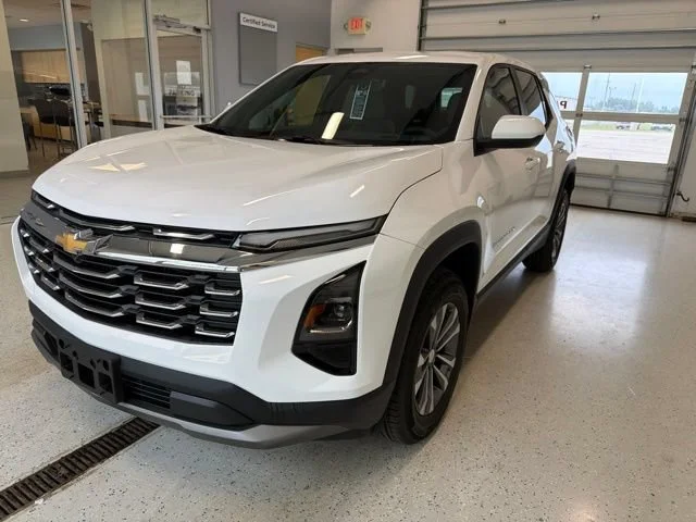 New 2027 Summit White Chevrolet LT image 5