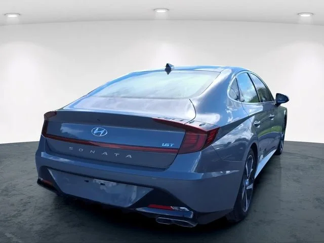 Used 2022 Gray Hyundai SEL Plus image 14