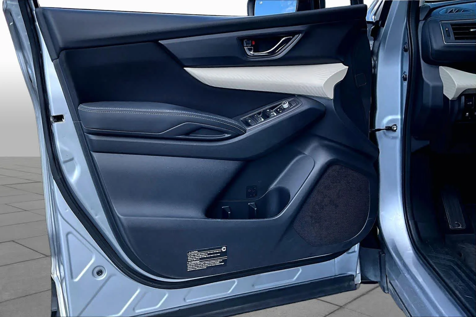 Used 2022 Ice Silver Metallic Subaru Premium image 22