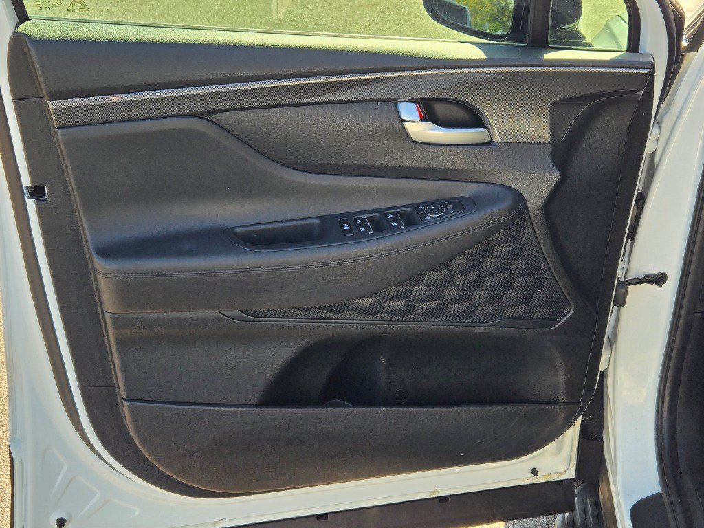 Used 2022 Quartz Hyundai XRT image 18