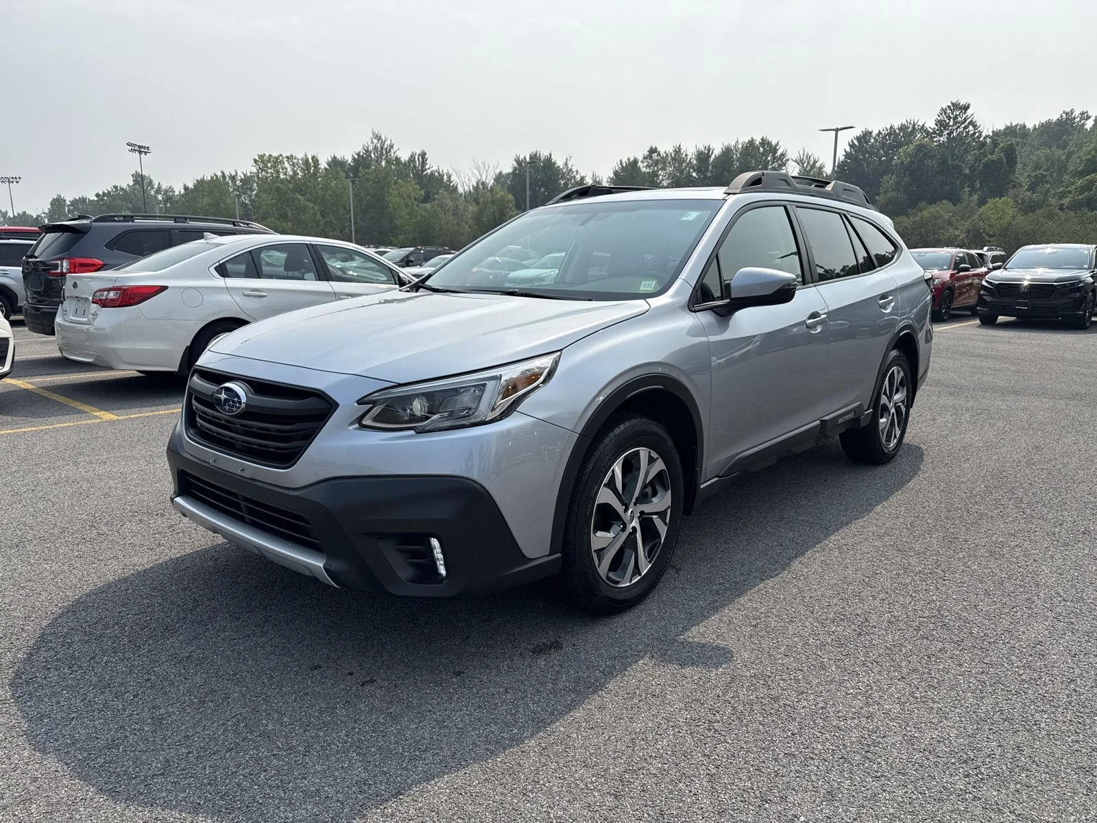 Used 2022 Ice Silver Metallic Subaru Limited XT image 15