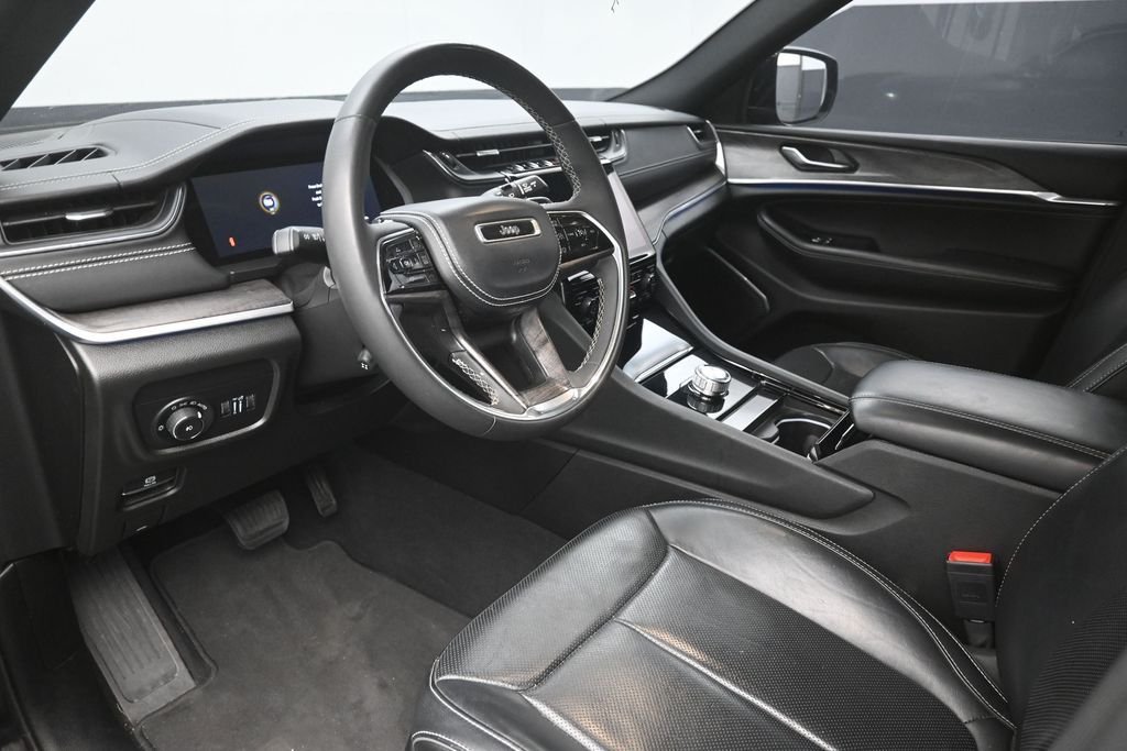 Used 2023 Black Jeep Overland image 18