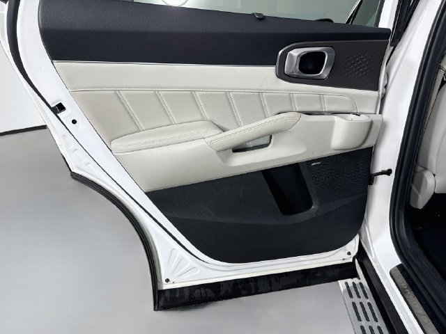 Used 2023 Snow White Pearl Kia SX Prestige image 22