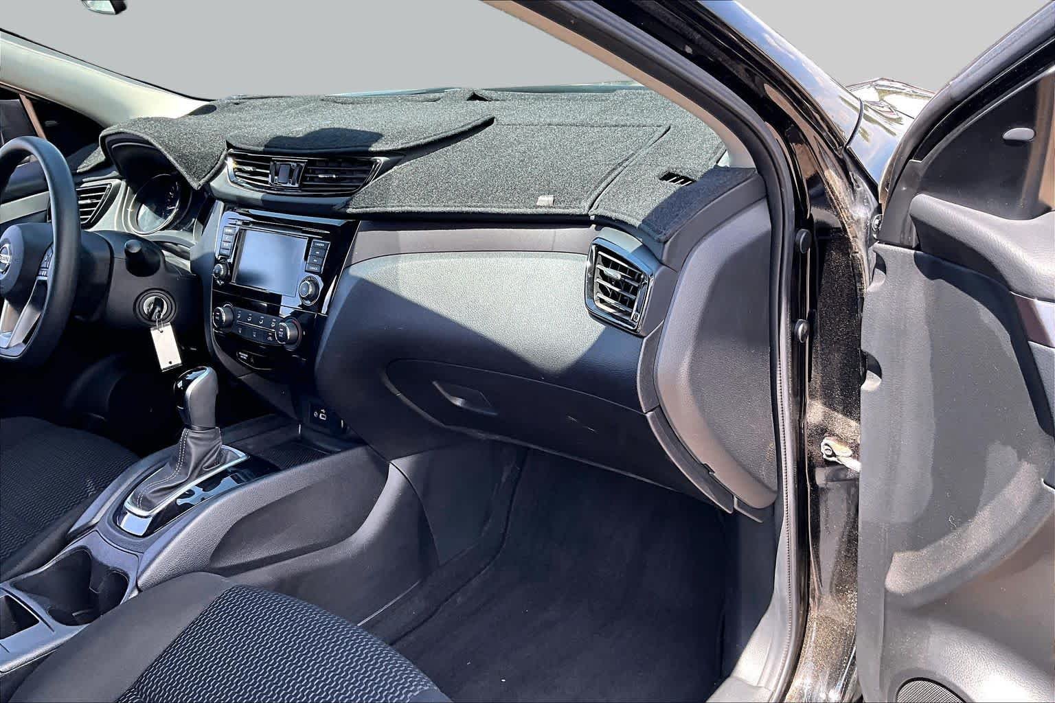 Used 2021 Magnetic Black Pearl Nissan S image 16