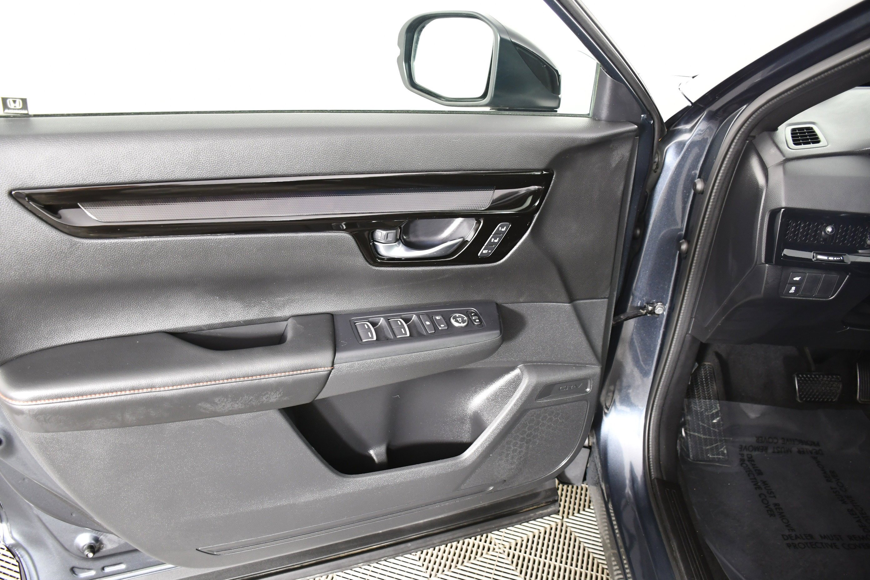 Used 2025 Meteorite Gray Metallic Honda Sport Touring image 38
