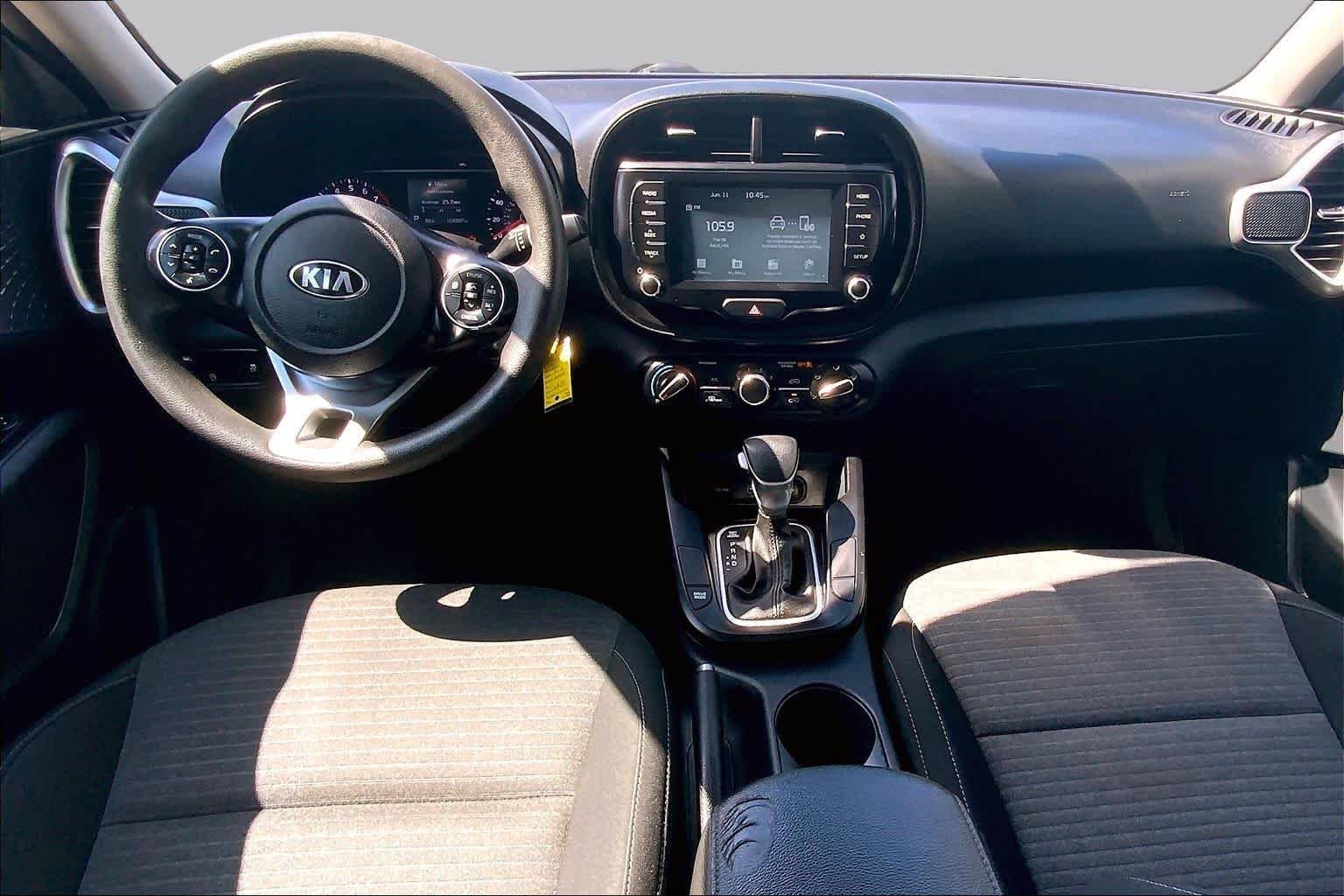 Used 2021 Snow White Pearl Kia S image 16