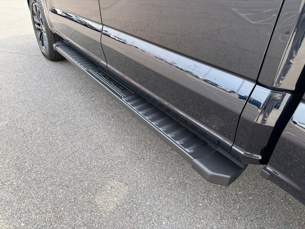 New 2026 Antimatter Blue Metallic Ford XLT image 16