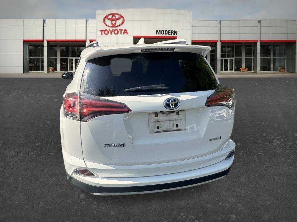 Used 2018 Super White Toyota Hybrid LE image 15