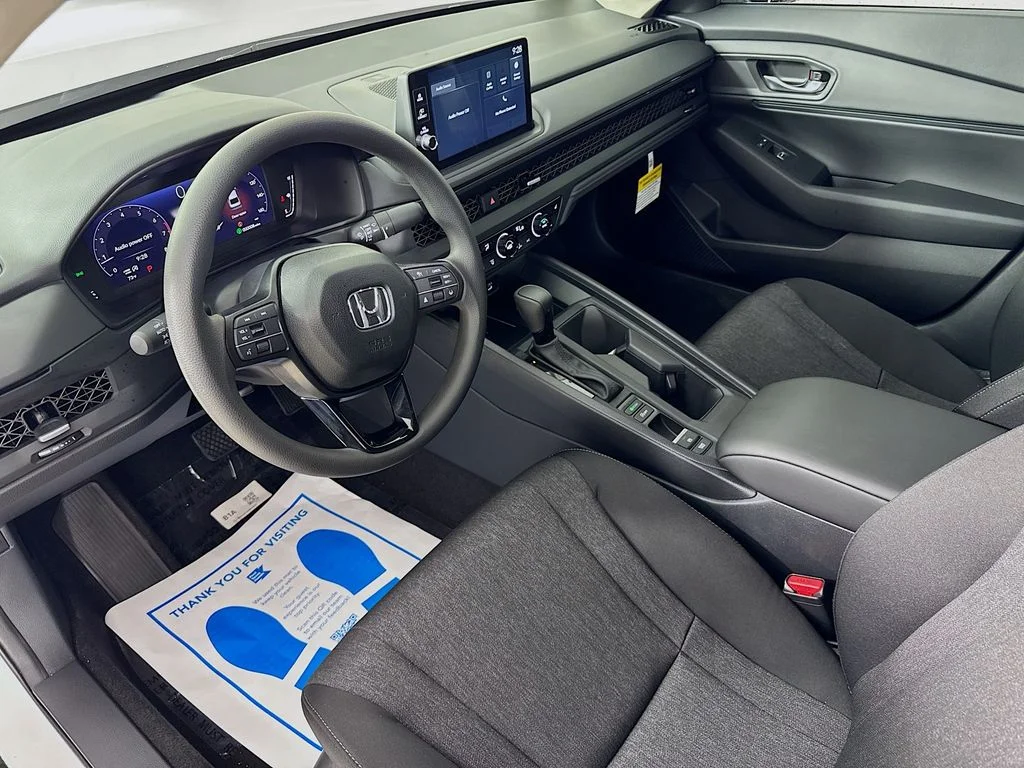 New 2026 Platinum White Pearl Honda SE image 15