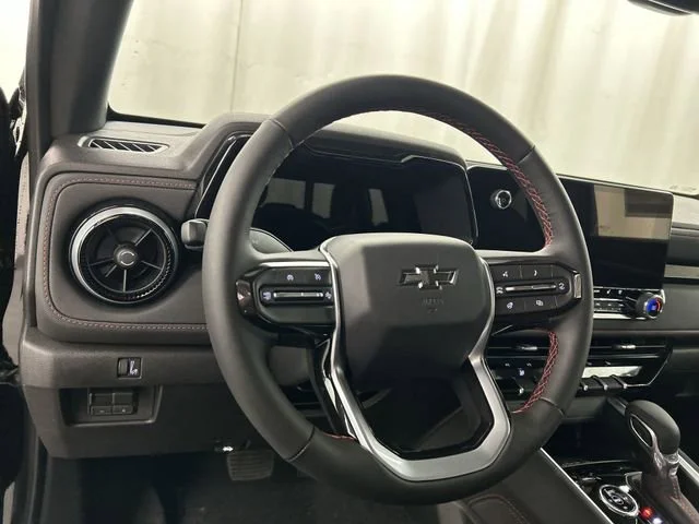 2026 Chevrolet Colorado Z71 - Photo 8