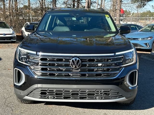 New 2026 Deep Black Pearl Volkswagen 2.0T SE W/TECHNOLOGY image 2