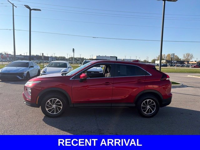 Used 2023  Mitsubishi ES image 10