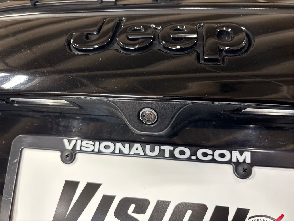 Used 2020 Black Jeep Latitude image 15
