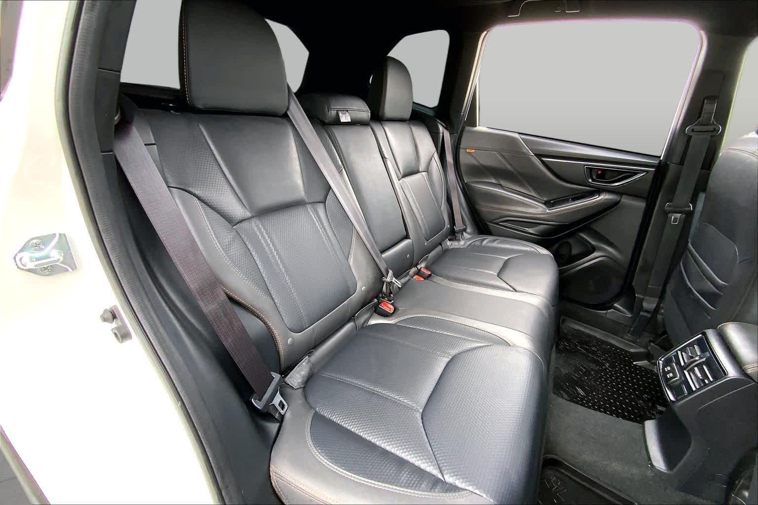 Used 2025 Crystal White Pearl Subaru Wilderness image 19