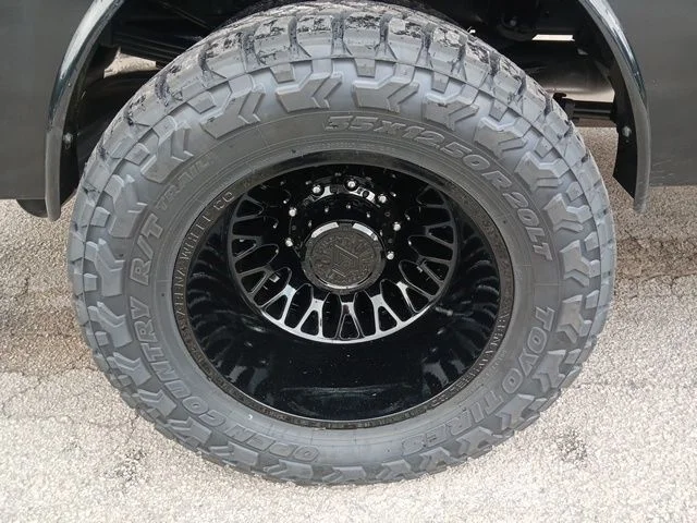 New 2026 Ceramic Gray Clear-Coat Exterior Paint RAM Laramie image 71