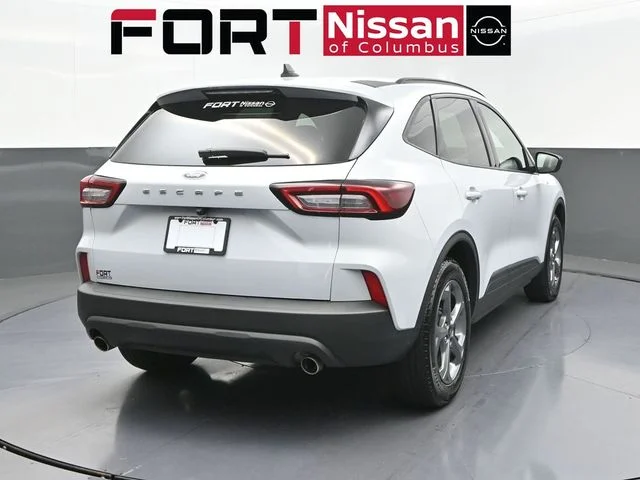 Used 2025 Silver Ford ST-Line image 6