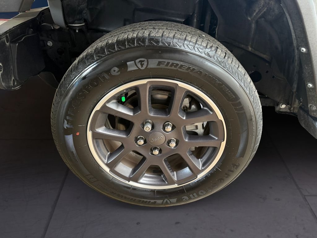 Used 2021 Gray Jeep Overland image 9