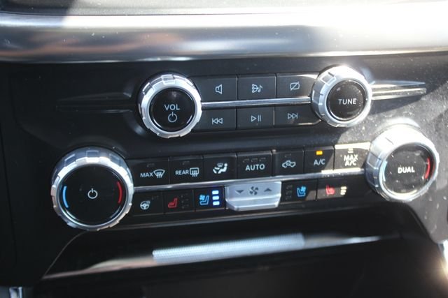 Used 2023 Black Ford Lariat image 9