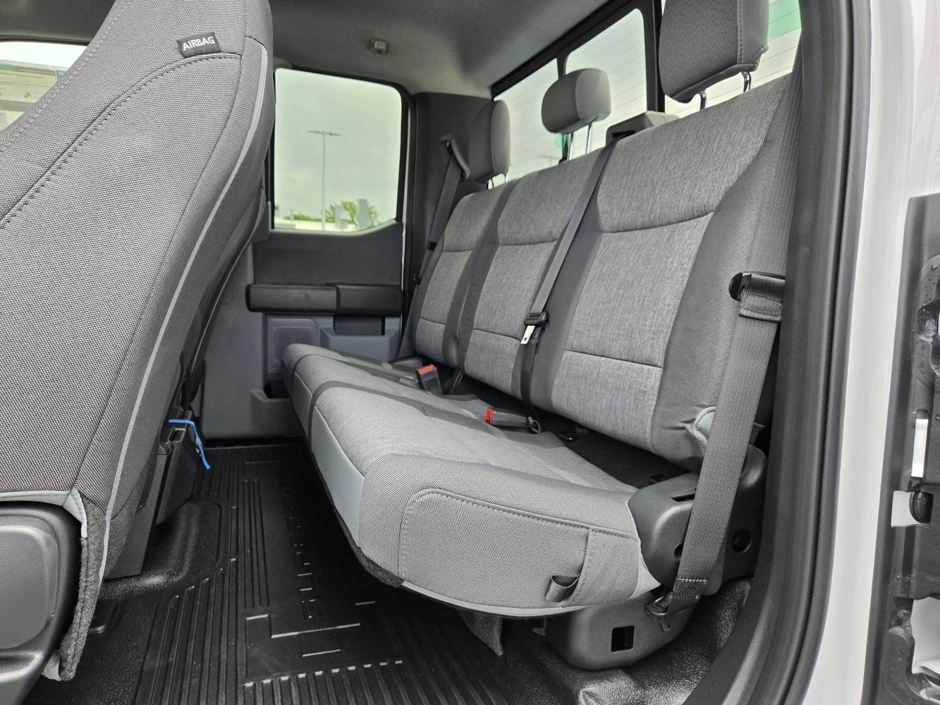 New 2026 Oxford White Ford XL image 19