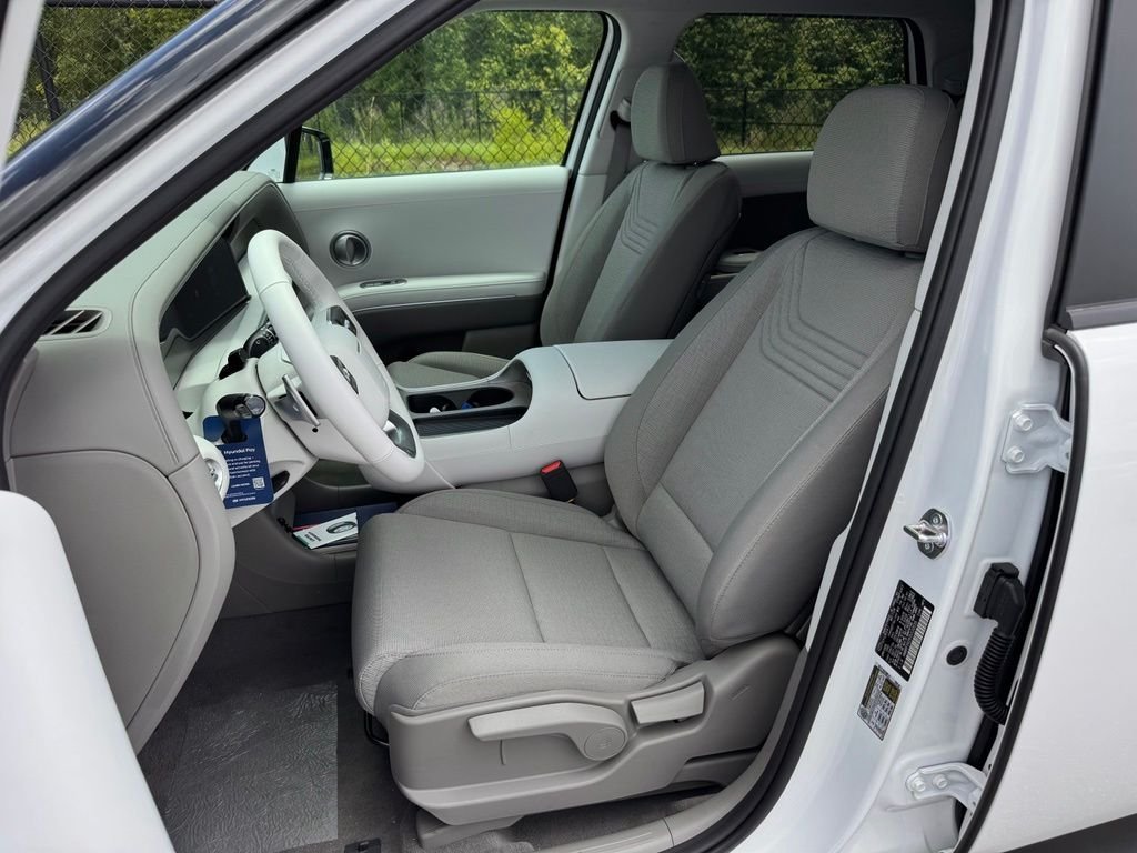 Certified Used 2026 White Hyundai SE image 14