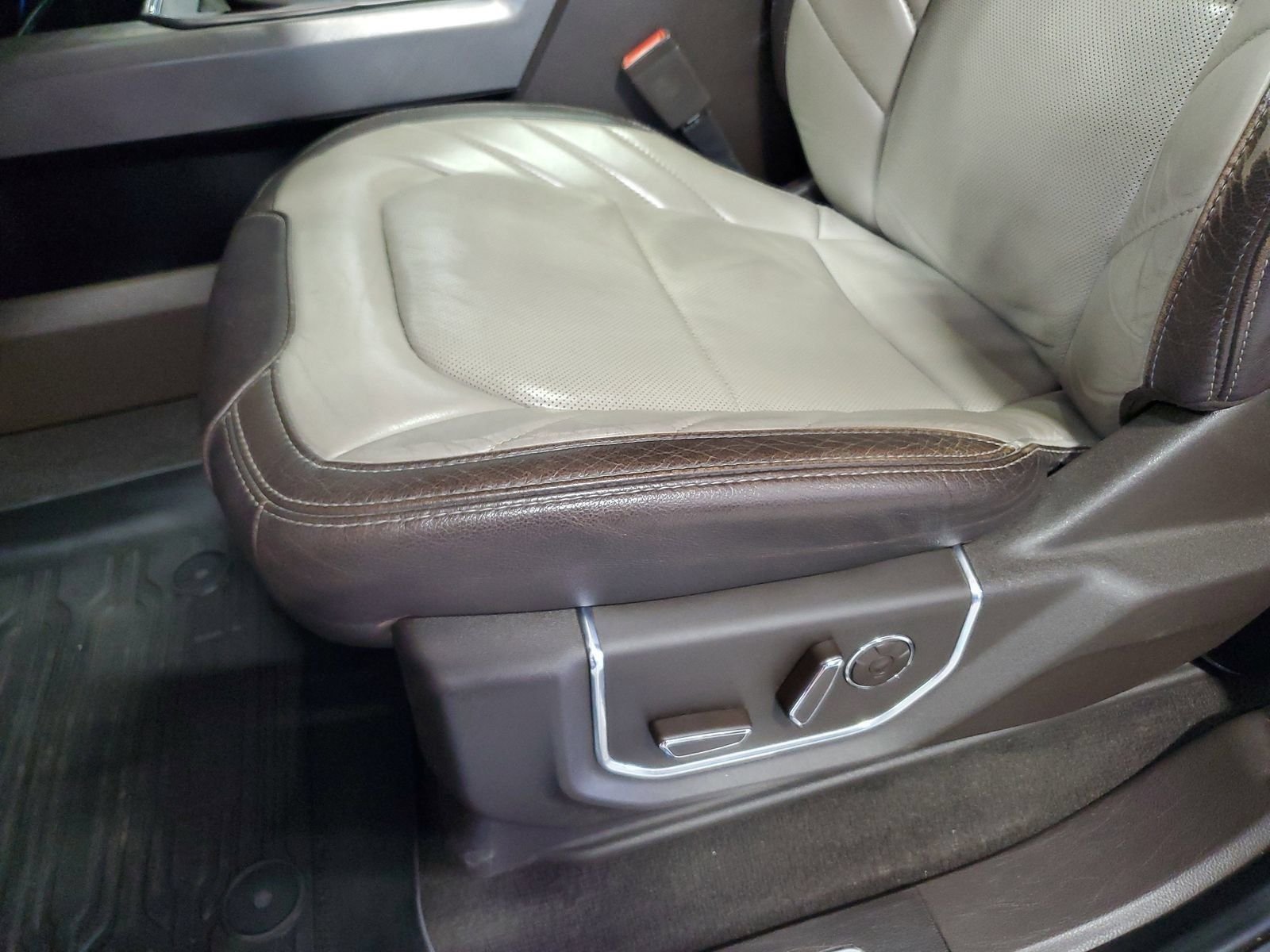 Used 2019 Black Ford Limited image 13