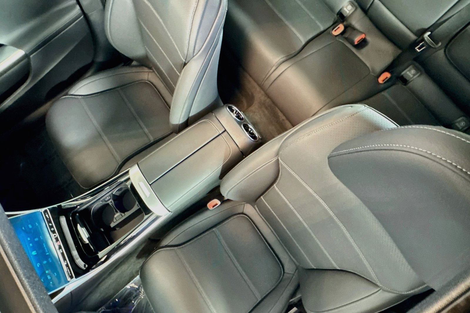 New 2026 Selenite Grey Metallic Mercedes-Benz C 300 image 19
