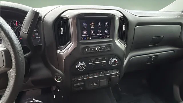 Used 2024 White Chevrolet Custom image 27
