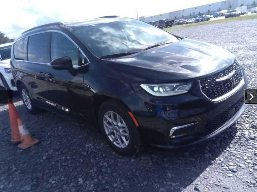 Used 2022 Chrysler Pacifica Touring L with VIN 2C4RC1BG2NR215214 for sale in Burnsville, Minnesota