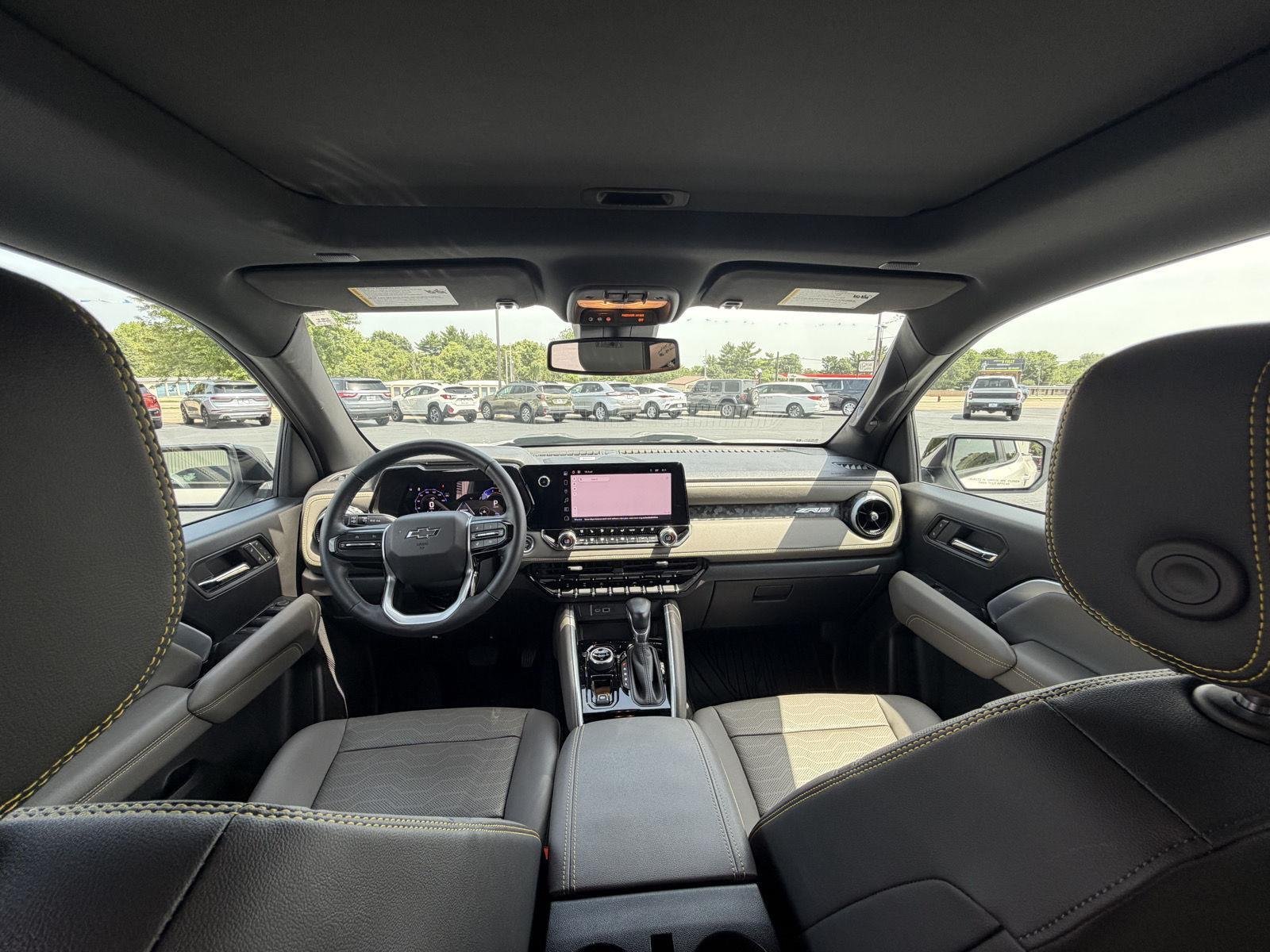 Used 2024 Summit White Chevrolet ZR2 image 19