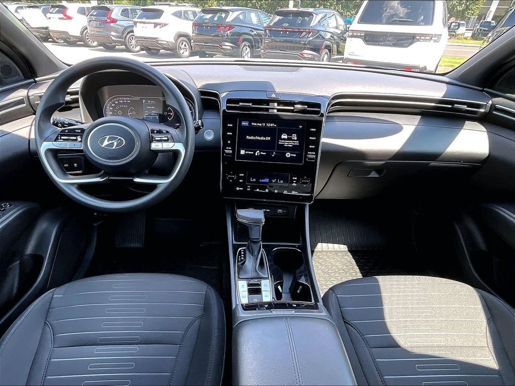 Used 2024 White Hyundai SEL image 21