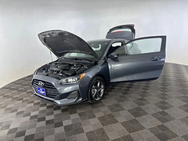 Used 2019 Gray Hyundai 2.0 image 13