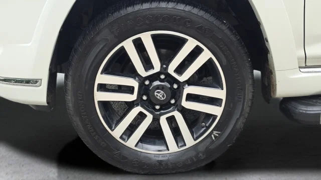 Used 2019 Blizzard Pearl Toyota Limited image 20